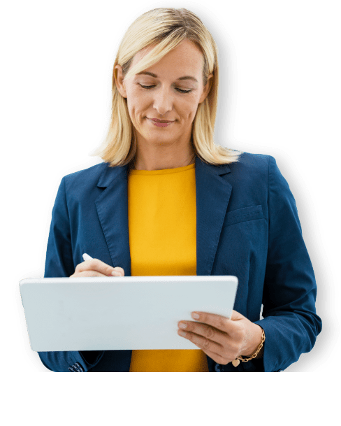 Donna sorridente in posa