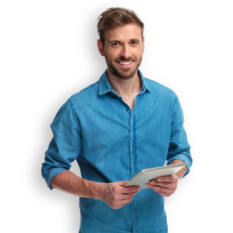 Uomo con tablet usa modelli di analisi per monitorare i dati di performance aziendale