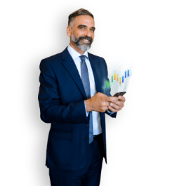 Imprednitore con smartphone usa software liquidità aziendale