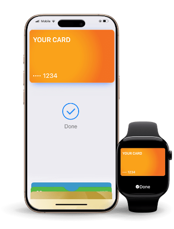 Uomo sorridente con tablet