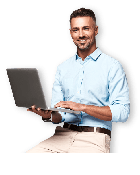 Uomo con PC accede al software per business plan