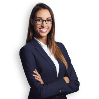 Donna sorridente usa i software HR per consulenti del lavoro
